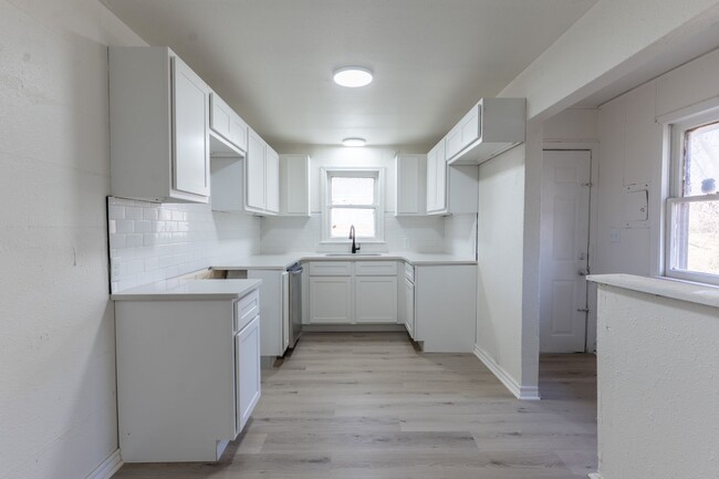Building Photo - Rent to Own Available in Oklahoma City!