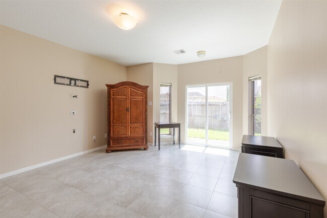 Building Photo - 12214 Meadow Ln Ct