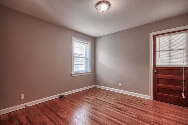Building Photo - 6401A Potomac St.