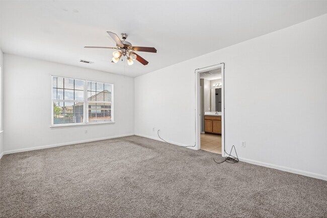 Building Photo - 15515 Waldron Cir