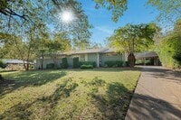 Building Photo - 584 Joyce Ln