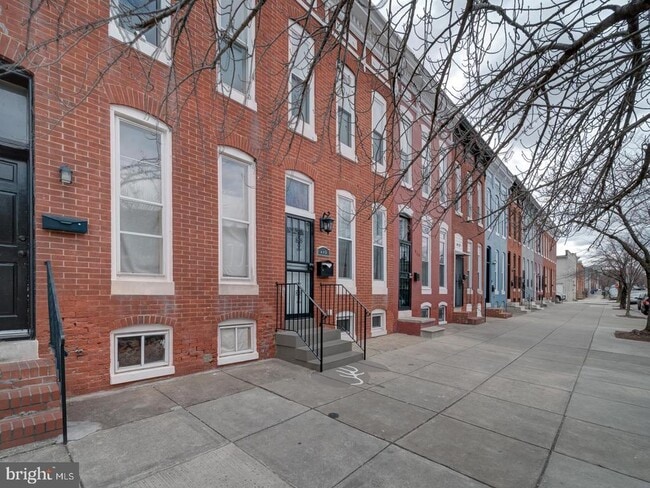 Building Photo - 417 N Collington Ave