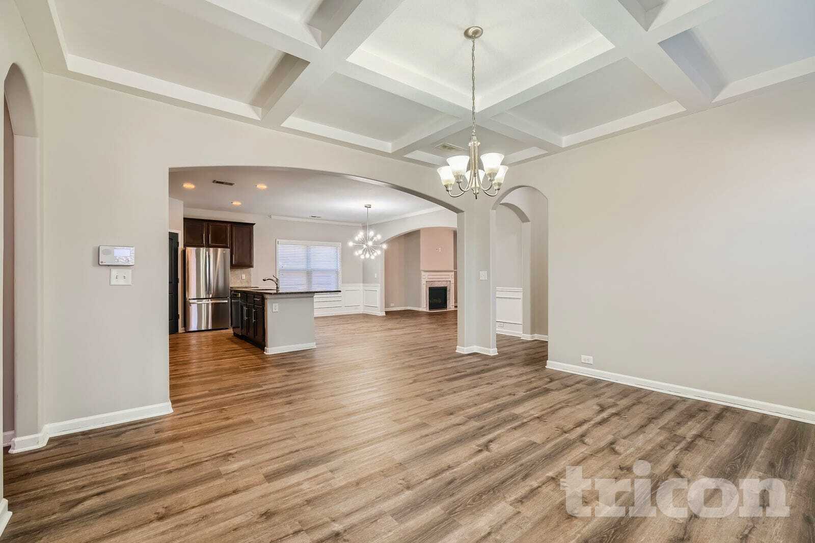 Building Photo - 3919 King Fisher Dr