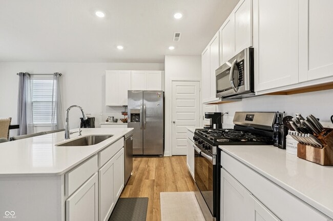 Building Photo - 4544 Nokes Pl