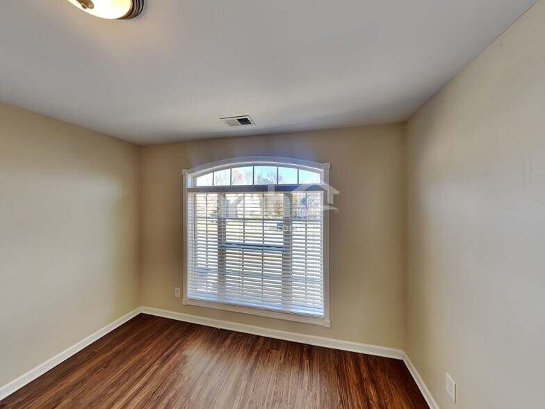 Building Photo - 116 Ruland Cir