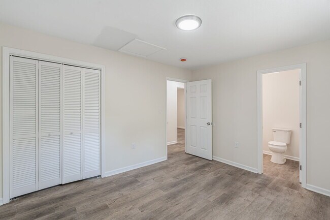 Building Photo - 2827 Shiloh Cir