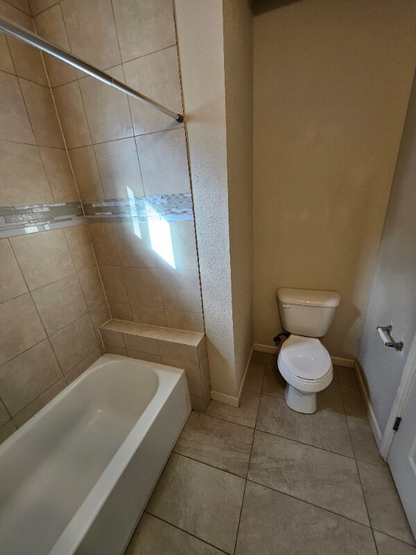 Building Photo - 1016 Center St