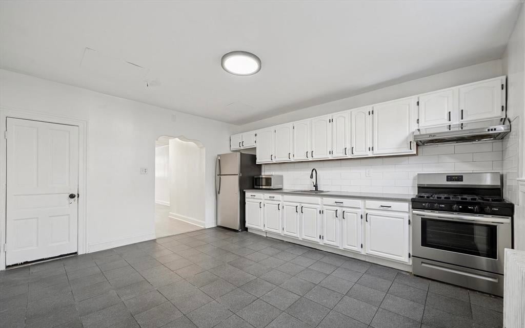 Building Photo - 2038 S Darien St