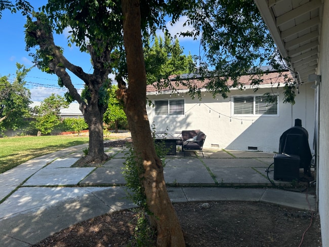 Building Photo - 4668 Springwood Way