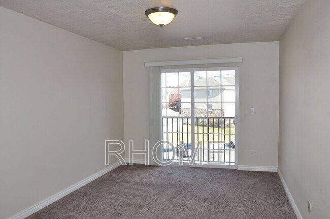 Building Photo - 1705 Westbury Way