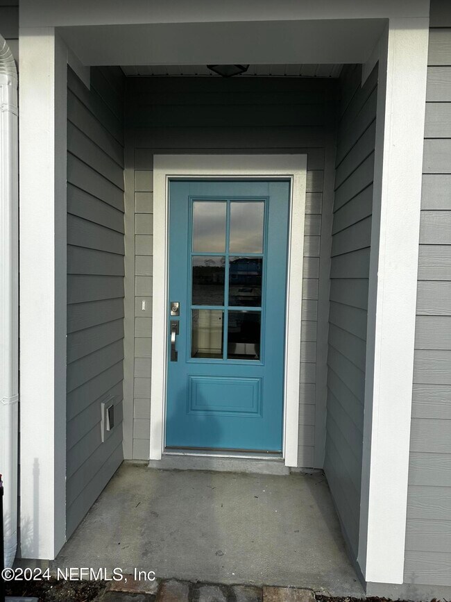 Building Photo - 315 Brandon Lks Dr