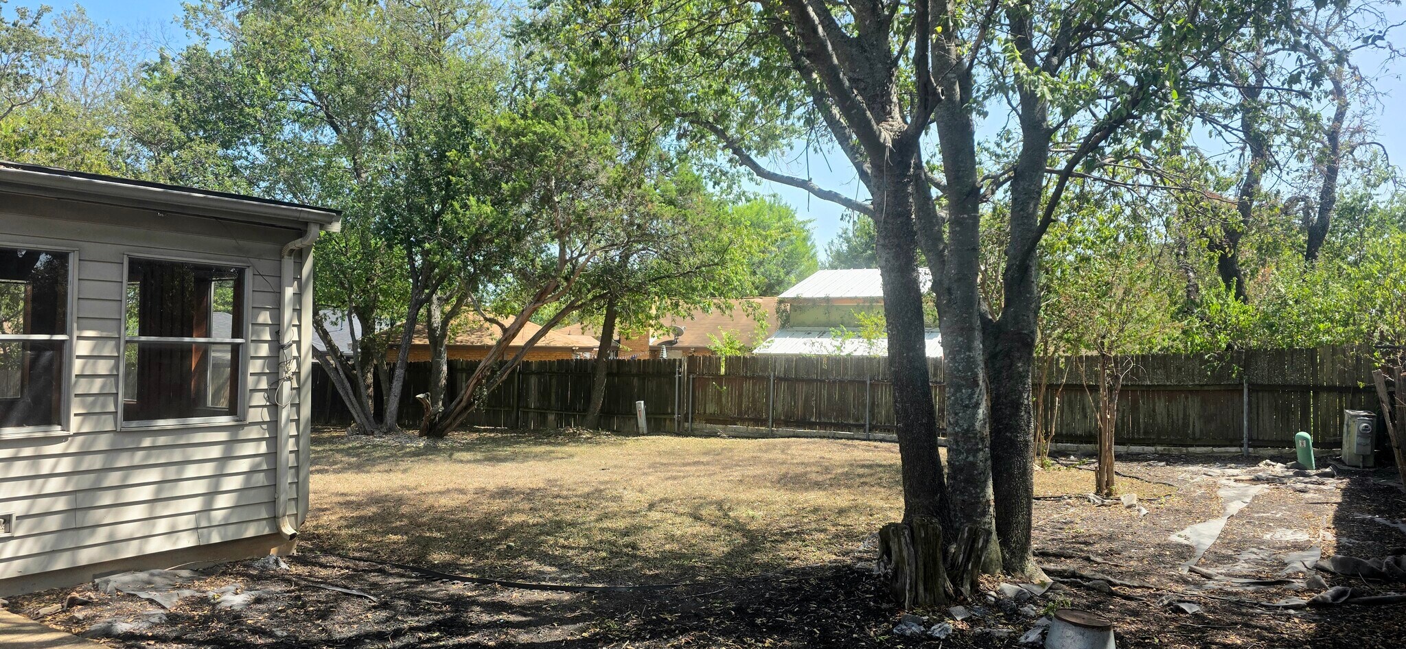 Perfect yard for entertaining - 12534 Split Rail Pky