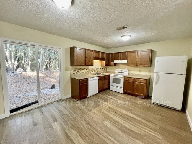 Building Photo - 5848 Aftonshire Dr