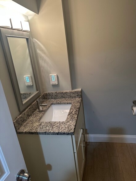 Bathroom - 921 Farragut St NW