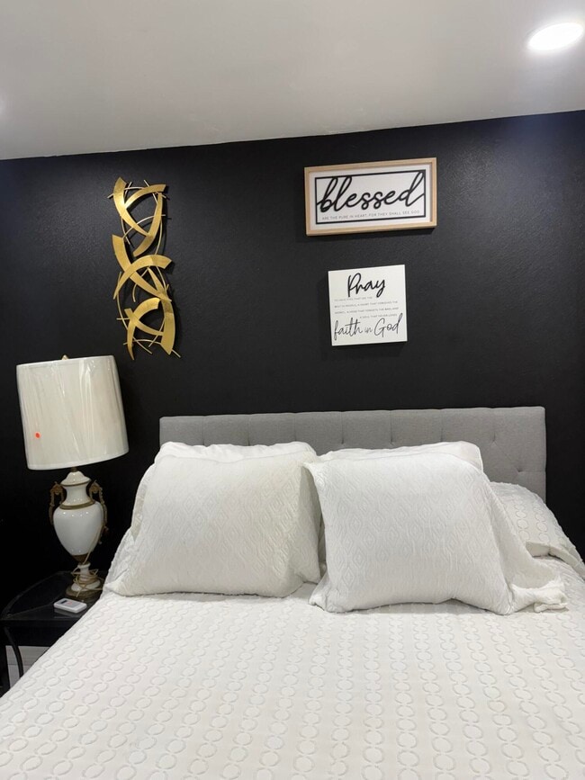 Building Photo - 3621 NW 3rd St