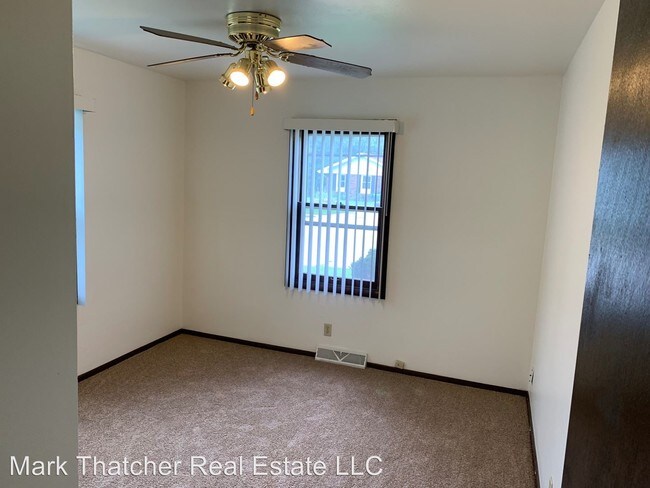 Building Photo - 1400 Eder Ln