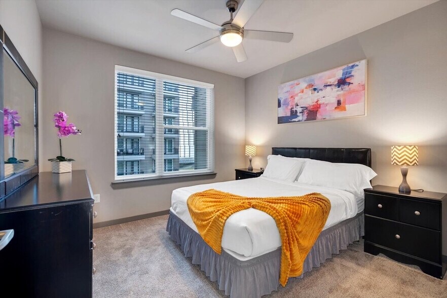 Building Photo - 7224 Staffordshire Blvd