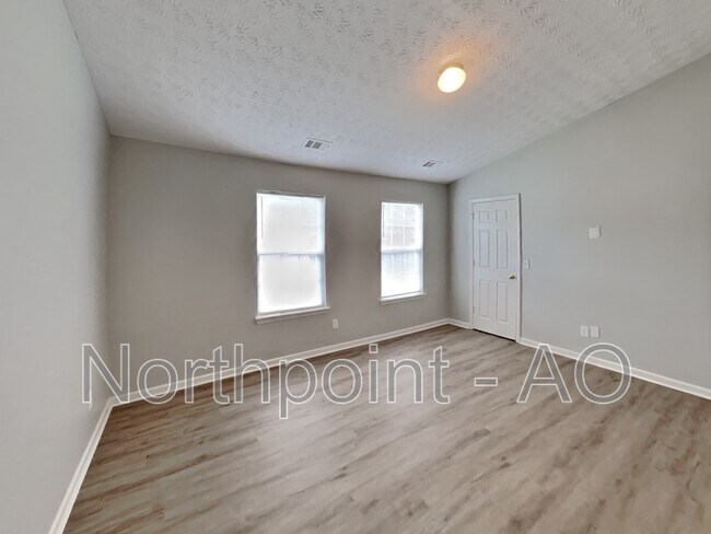Building Photo - 6097 Camden Forrest Dr