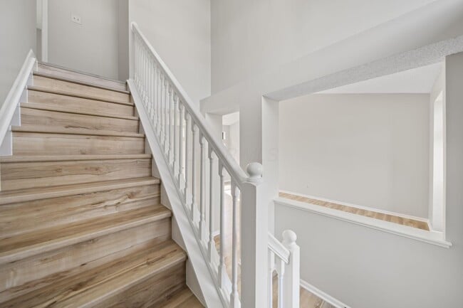 Building Photo - 3268 Stadler Dr