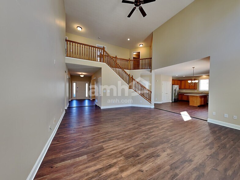 Building Photo - 942 Mill Run Dr