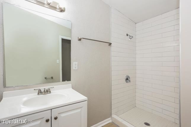 Building Photo - 3 br, 2 bath House - 5909 R Caribbean Ct N