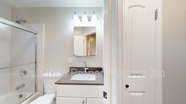 Building Photo - 2377 Downer Ave