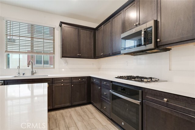 Building Photo - 893 Mango Ct