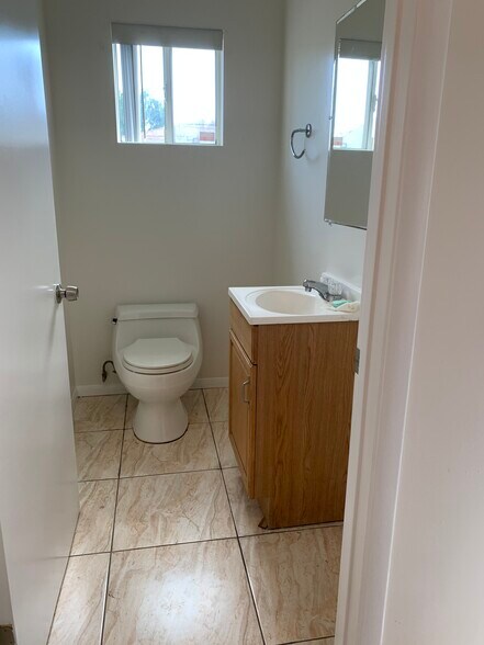 Building Photo - 438 N Crystal Ct
