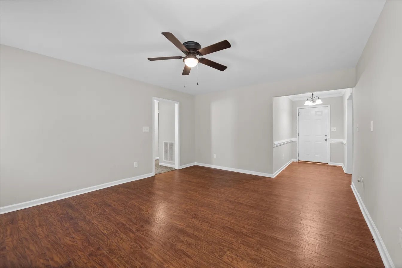 Building Photo - 1213 Butterwood Cir