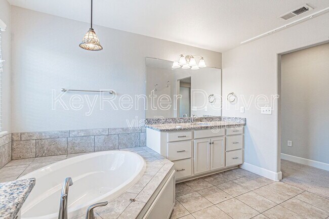 Building Photo - 7823 S Quantock Way