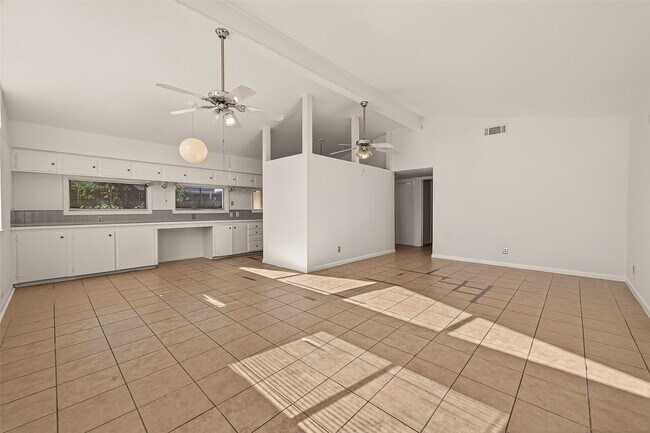 Building Photo - 6426 Mobud Dr