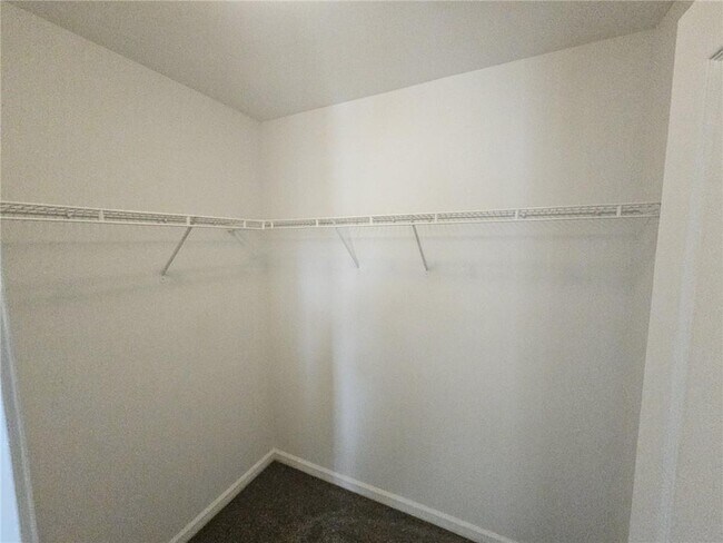 Building Photo - 1186 Scenic View Cir