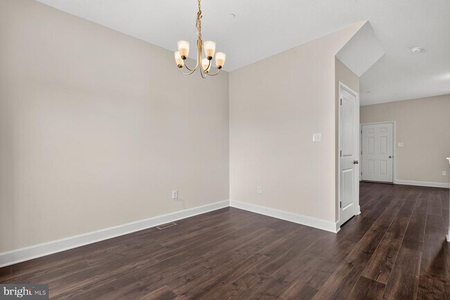 Building Photo - 109 Holstein Dr