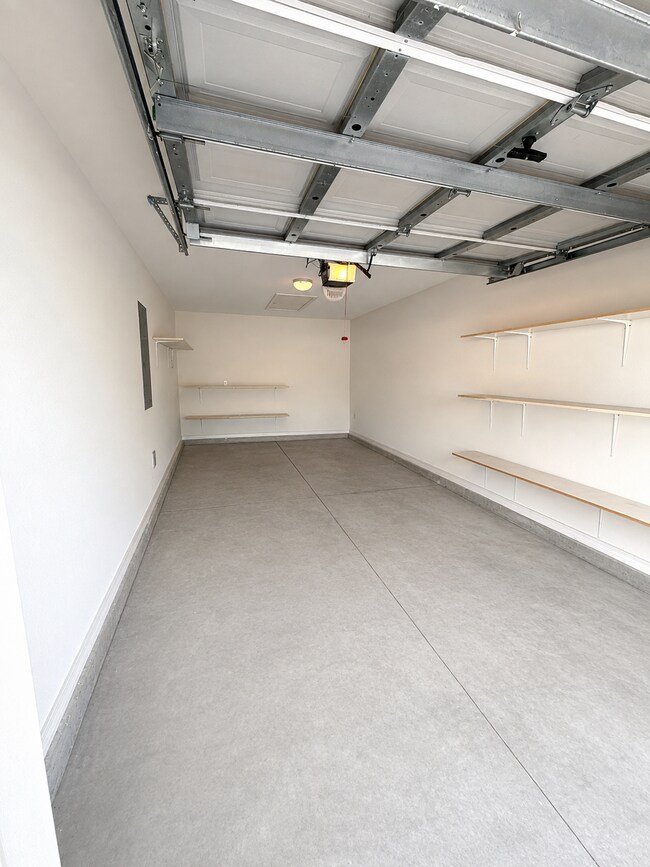 Building Photo - Welcome to The Hammocks! Newly Updated 3 bedroom 2.5 bath home.