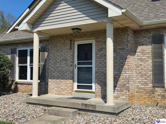 Building Photo - 888 N Woodland Dr