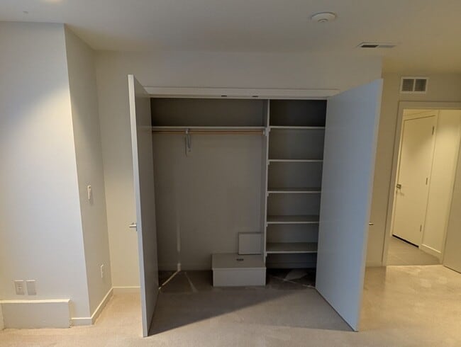 Building Photo - Stunning Modern Home in South Burlingame -...