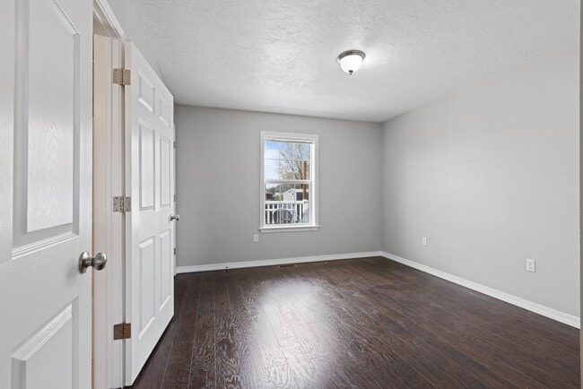 Building Photo - Charming 4 bed/2 bath Home in Idaho Falls!