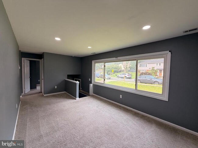 Building Photo - 13435 Greenacre Dr
