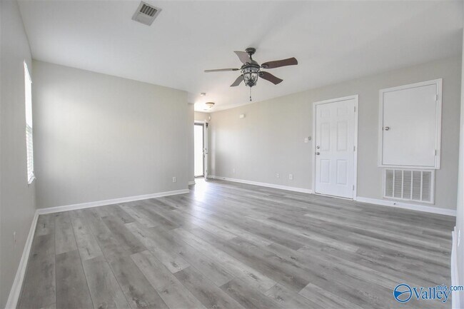 Building Photo - 106 Point Given Ln