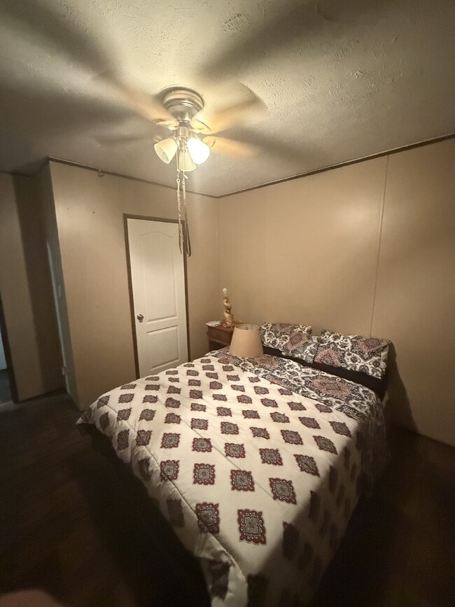 Building Photo - Quiet country living near in Altavista but not too far from Lynchburg, Gretna or Hurt.