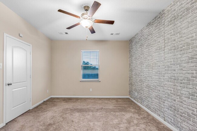 Building Photo - Single family Home in Princeton