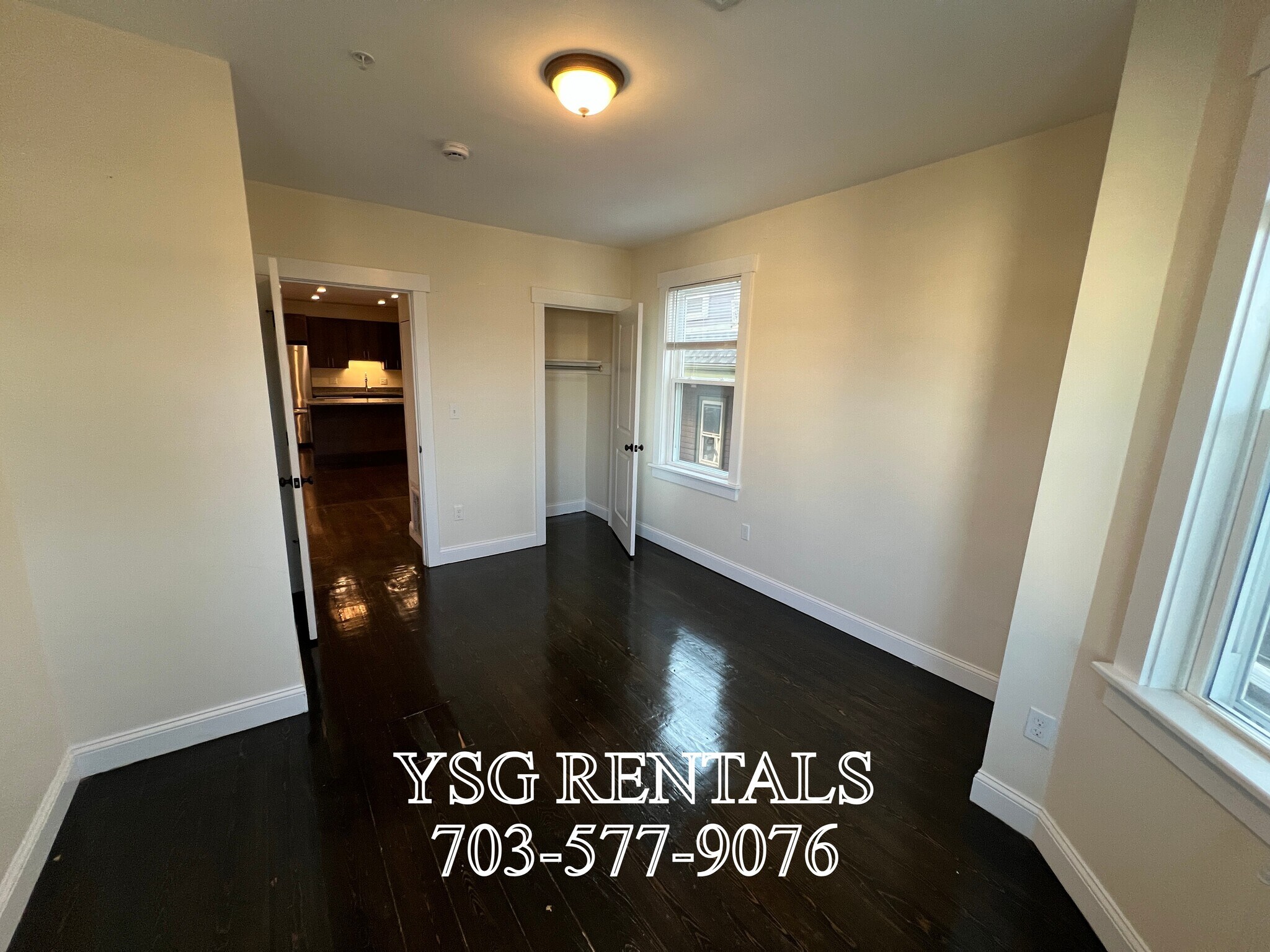 Building Photo - 194 Hillside St