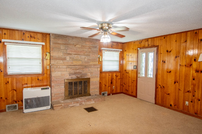 Building Photo - 7552 NC-88