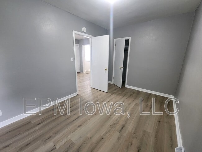 Building Photo - 151 French St