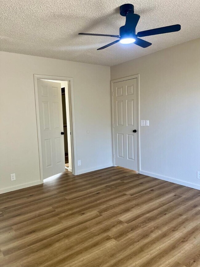 Building Photo - 4043 W Camino Del Rio