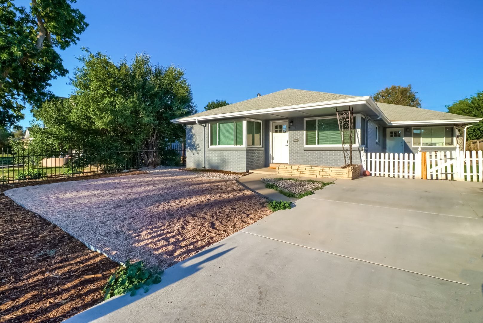 Building Photo - 3341 Olive St