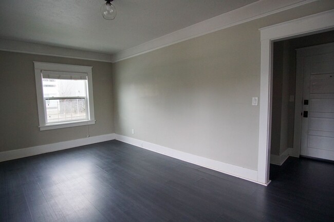 Building Photo - Spring Special: St. Johns Cool-Contemporar...