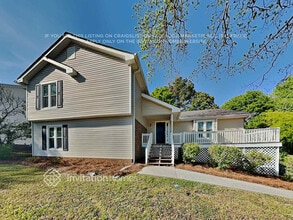 Building Photo - 1212 Summit Chase Dr SW