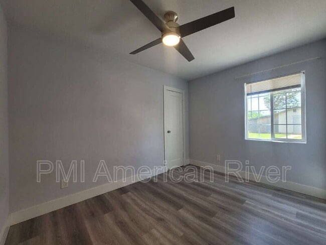 Building Photo - 5400 Del Norte Blvd