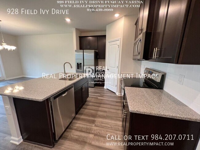 Building Photo - Newly Built 3 Bedroom 2.5 Bath, 2 Story Mo...